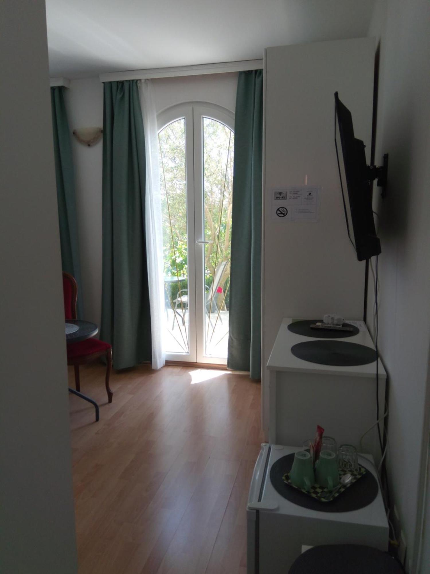 Ana Rooms Krk Town Habitación foto